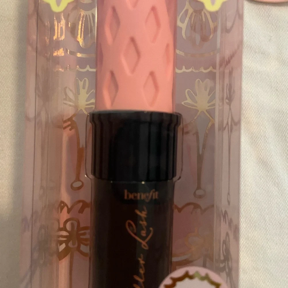 Benefit Cosmetics Mascaras Trio black + neutral eyeshadow duo. Brand New in box